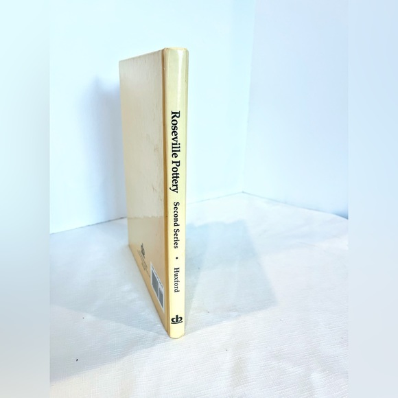 Roseville Pottery Collectors Encyclopedia Vintage Reference Guide - Picture 2 of 4